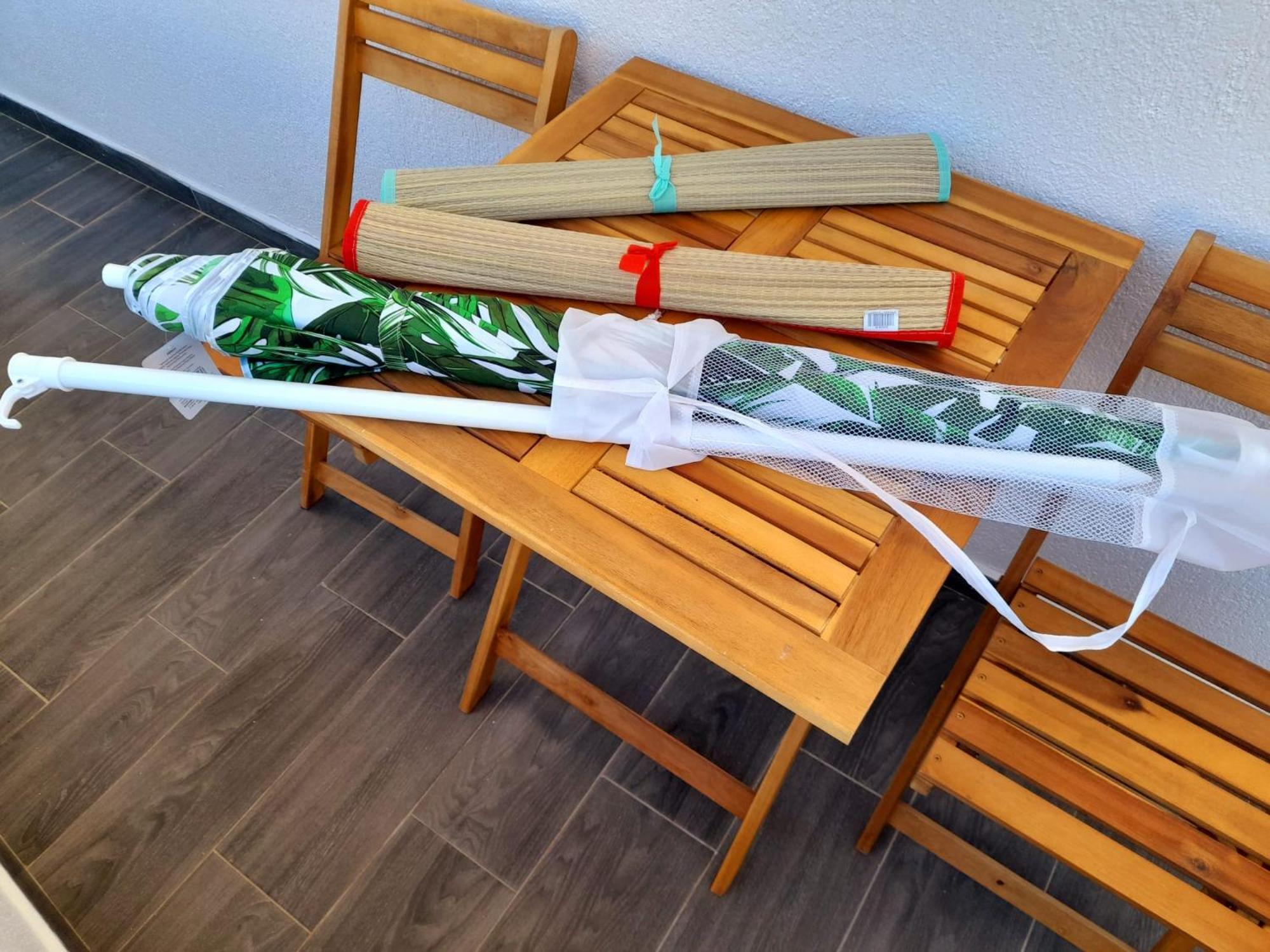 Azure Sands Apartament *